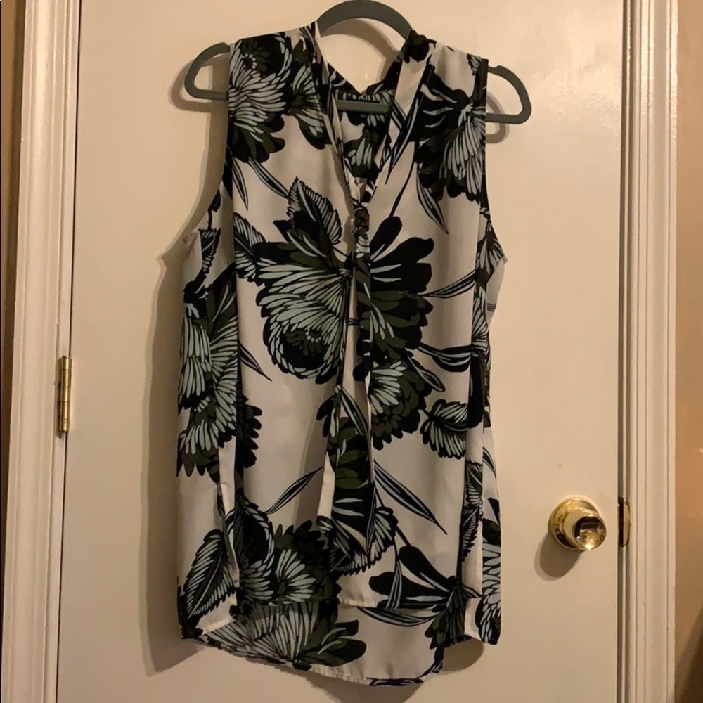 Whowhatwear floral top